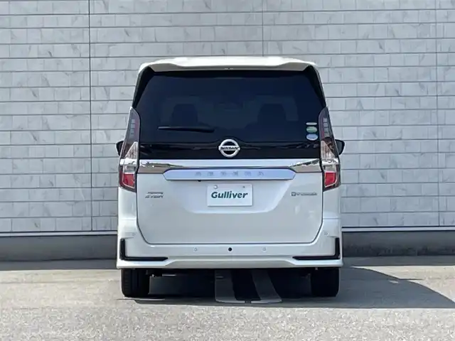 日産 セレナ e－パワー ハイウェイスター V 福岡県 2021(令3)年 5.8万km ブリリアントホワイトパール 純正１０型SDナビ(フルセグ/TV/CD/DVD/BT)プロパイロットアラウンドビューモニターエマージェンシーブレーキコーナーセンサーBSM両側電動パワスラETCUSBポート純正LEDヘットライト純正16インチアルミホイール純正フロアマットスマートキープッシュスタート