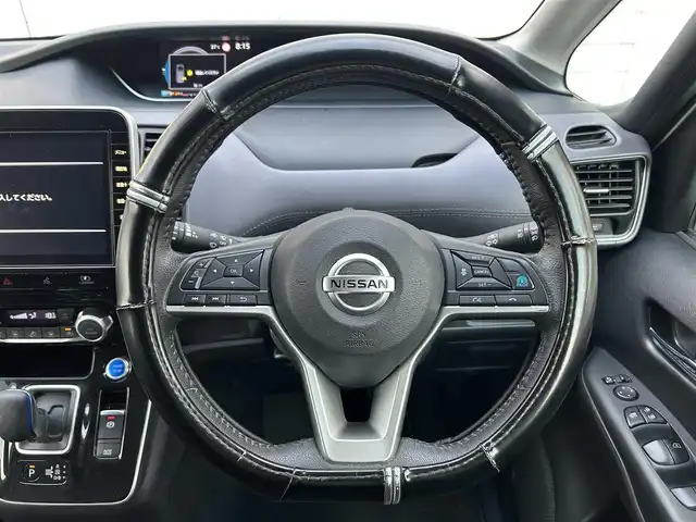 日産 セレナ e－パワー ハイウェイスター V 福岡県 2021(令3)年 5.8万km ブリリアントホワイトパール 純正１０型SDナビ(フルセグ/TV/CD/DVD/BT)プロパイロットアラウンドビューモニターエマージェンシーブレーキコーナーセンサーBSM両側電動パワスラETCUSBポート純正LEDヘットライト純正16インチアルミホイール純正フロアマットスマートキープッシュスタート