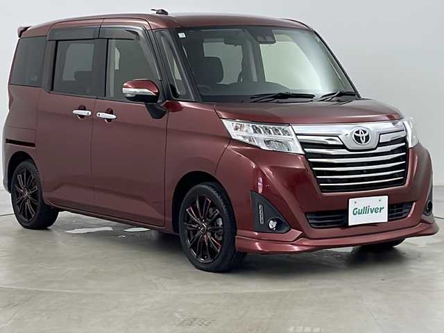 トヨタ ルーミー カスタムG 道央・札幌 2020(令2)年 1.9万km ファイアークォーツレッドM ・4WD/・全方位モニター/・純正ナビ(CD＆DVD＆SD＆BT＆フルセグTV)/・衝突軽減ブレーキ/・レーンキープアシスト/・オートマチックハイビーム/・コーナーセンサー/・両側パワースライドドア/・バックカメラ/・サイドカメラ/・フロントカメラ/・LEDヘッドライト/・フォグランプ/・プッシュスタート/・後席カーテン/・スマートキー