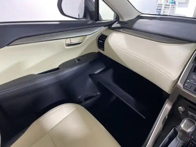 レクサス ＮＸ 300 Iパッケージ 福岡県 2020(令2)年 2.8万km マーキュリーグレーマイカ 純正ナビ/フルセグテレビ/全方位カメラ/ベージュ革シート/パワーバックドア/ETC/レーダークルーズコントロール/BSM/ステアリングヒーター/シートメモリー/カードキー有り
