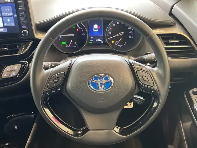 トヨタ Ｃ－ＨＲ G モード ネロ セーフティプラス 埼玉県 2020(令2)年 1.7万km ブラックマイカ トヨタセーフティセンス/純正8インチナビ/　　BT/USB/フルセグTV/パノラミックビューモニター/レーダークルーズコントロール/LEDオートライト/ハーフレザー/シートヒーター/純正18インチAW/ステアリングスイッチ/ドライブレコーダー/プッシュスタート/ETC/禁煙車