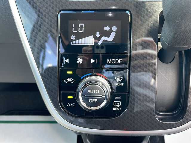 ダイハツ ムーヴ カスタム X LTD SAⅢ 岩手県 2018(平30)年 1.7万km ブラックマイカメタリック/ブライトシルバーメタリック 2トーン ワンオーナー/純正9インチSDナビ/AM/FM/CD/DVD/Bluetooth/フルセグTV/純正オーディオ/バックカメラ/ドライブレコーダー/衝突被害軽減ブレーキ/横滑り防止装置/アイドリングストップ/シートヒーター/オートライト/オートハイビーム/LEDヘッドライト/フォグランプ/スマートキー/プッシュスタート/電動格納ミラー/純正14インチAW/純正フロアマット/ドアバイザー/保証書/取扱説明書