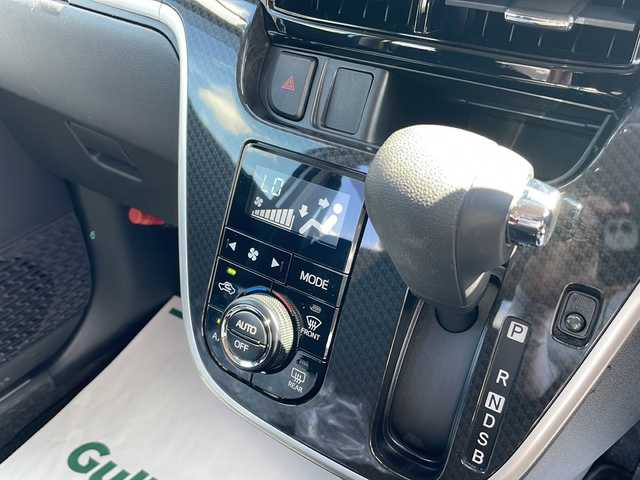 ダイハツ ムーヴ カスタム X LTD SAⅢ 岩手県 2018(平30)年 1.7万km ブラックマイカメタリック/ブライトシルバーメタリック 2トーン ワンオーナー/純正9インチSDナビ/AM/FM/CD/DVD/Bluetooth/フルセグTV/純正オーディオ/バックカメラ/ドライブレコーダー/衝突被害軽減ブレーキ/横滑り防止装置/アイドリングストップ/シートヒーター/オートライト/オートハイビーム/LEDヘッドライト/フォグランプ/スマートキー/プッシュスタート/電動格納ミラー/純正14インチAW/純正フロアマット/ドアバイザー/保証書/取扱説明書
