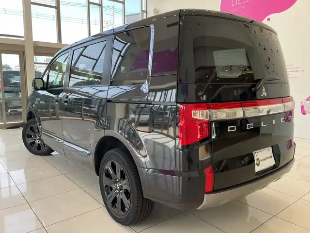 三菱 デリカＤ：５ シャモニー 埼玉県 2025(令7)年 0.1千km 黒Ⅱ e-Assist/11インチナビ/ CD/DVD/BT/USB/HDMI/フルセグ/全方位カメラ/12.8インチ後席モニター/両側電動スライドドア/ハーフレザーシート/パドルシフト/レーダークルーズコントロール/レーンキープアシスト/純正18インチアルミホイール/オートブレーキホールド/スマートキー×2/禁煙車