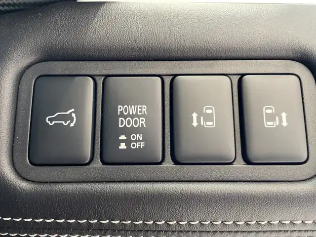 三菱 デリカＤ：５ シャモニー 埼玉県 2025(令7)年 0.1千km 黒Ⅱ e-Assist/11インチナビ/ CD/DVD/BT/USB/HDMI/フルセグ/全方位カメラ/12.8インチ後席モニター/両側電動スライドドア/ハーフレザーシート/パドルシフト/レーダークルーズコントロール/レーンキープアシスト/純正18インチアルミホイール/オートブレーキホールド/スマートキー×2/禁煙車