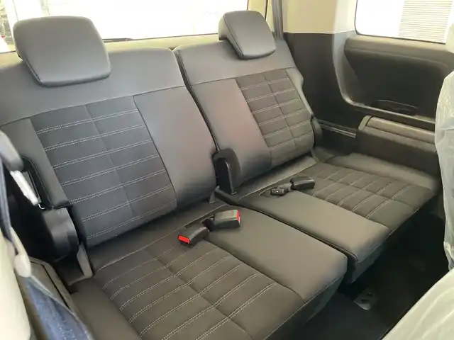 三菱 デリカＤ：５ シャモニー 埼玉県 2025(令7)年 0.1千km 黒Ⅱ e-Assist/11インチナビ/ CD/DVD/BT/USB/HDMI/フルセグ/全方位カメラ/12.8インチ後席モニター/両側電動スライドドア/ハーフレザーシート/パドルシフト/レーダークルーズコントロール/レーンキープアシスト/純正18インチアルミホイール/オートブレーキホールド/スマートキー×2/禁煙車