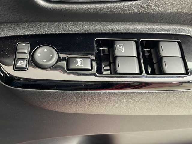 日産 ルークス ハイウェイスター X 埼玉県 2022(令4)年 3.7万km スパークリングレッドM 純正９型ナビ/（BT/CD/DVD/フルTV/AM）/アラウンドビューカメラ/インテリジェントエマージェンシーブレーキ/踏み間違い衝突防止アシスト/車線逸脱警報/片側パワースライドドア/ハンズフリーオートスライドドア/LEDライト/USB端子/保証書/取扱説明書/AAC