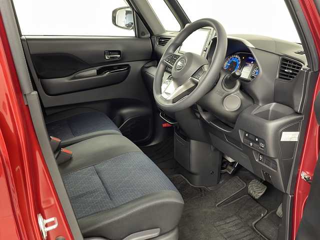 日産 ルークス ハイウェイスター X 埼玉県 2022(令4)年 3.7万km スパークリングレッドM 純正９型ナビ/（BT/CD/DVD/フルTV/AM）/アラウンドビューカメラ/インテリジェントエマージェンシーブレーキ/踏み間違い衝突防止アシスト/車線逸脱警報/片側パワースライドドア/ハンズフリーオートスライドドア/LEDライト/USB端子/保証書/取扱説明書/AAC