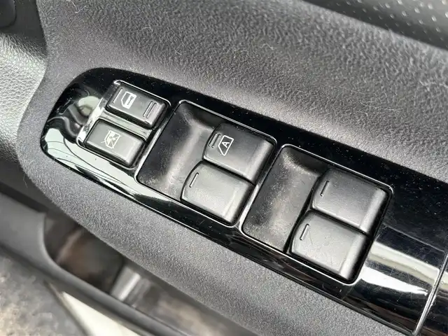 日産 セレナ ハイウェイスター Vエアロセレ 宮城県 2010(平22)年 17.8万km ホワイトパール