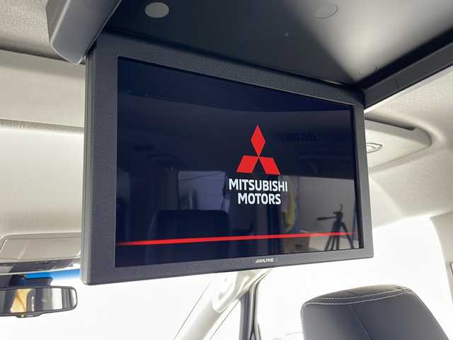 三菱 デリカＤ：５ ブラックエディション 千葉県 2025(令7)年 0.1千km ホワイトダイヤモンド 登録済未使用車/衝突軽減ブレーキ/レーンキープアシスト/レーダークルーズコントロール/社外メモリナビ/（フルセグ/Bluetooth/CD/DVD/FM/AM）/バックカメラ/フリップダウンモニター/アイドリングストップ/ステアリングヒーター/パドルシフト/LEDヘッドライト/電動格納ミラー