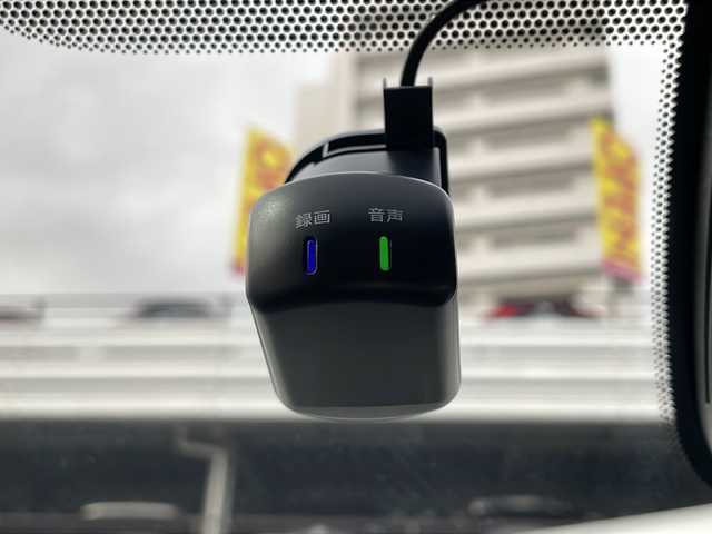 日産 セレナ ハイウェイスター V 広島県 2021(令3)年 2.7万km ダイヤモンドブラック プロパイロット /純正10インチナビ/CD/DVD/Blu-ray/DTV/Bluetooth/アラウンドビューモニター/純正フリップダウンモニター/両側パワースライドドア/デジタルインナーミラー /LEDオートライト/オートハイビーム/ビルトインETC/ドライブレコーダー/コーナーセンサー /BSM/純正アルミホイール/スマートキー/プッシュスタート