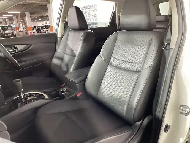日産 エクストレイル ハイブリッド 20Xi エクストリーマーX 福岡県 2020(令2)年 6万km ブリリアントホワイトパール 純正SDナビ/フルセグ/（CD/DVD/BT/AM/FM/AUX）/全周囲カメラ/デジタルインナーミラー/レーダークルーズコントロール/オートホールド/D/Nシートヒーター/電動リアゲート/コーナーセンサー/横滑り防止装置/ビルトインETC/純正AW18インチ/プッシュスタート/スマートキー/センターデフロック