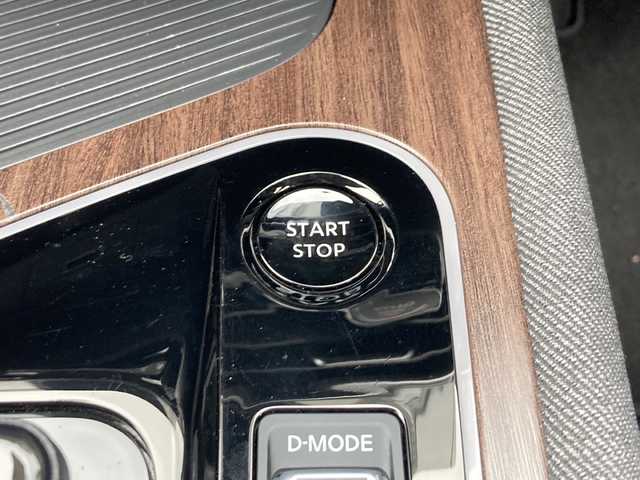 日産 オーラ G レザーエディション 佐賀県 2023(令5)年 2万km 黒 純正9インチナビ/アラウンドビューモニター/エマージェンシーブレーキ/LDW/コーナーセンサー/インテリジェントルームミラー/電動パーキングブレーキ/ETC/ステアリングリモコン/インテリジェントキー/プッシュスタート/LEDヘッドライト/フォグライト/純正アルミホイール/カラー：ミッドナイトブラック（GAT）
