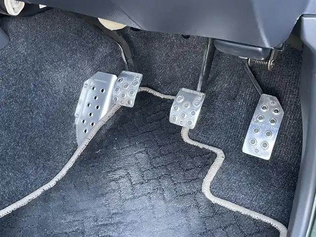 スズキ ジムニー ランドベンチャー 新潟県 2017(平29)年 9.8万km クールカーキPM 4WD/ターボ/純正ホイール装着/メモリナビ/ドアバイザー/ETC/純正フロアマット/ドライブレコーダー/運転席シートヒーター/ステアリングスイッチ