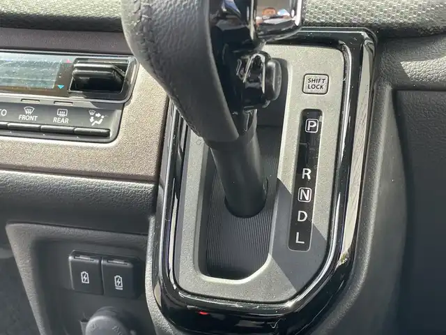 スズキ ソリオ バンディット HV MV 千葉県 2023(令5)年 2.8万km ピュアホワイトP ８型ナビＭＤＶ－Ｓ８１０Ｌ　全方位カメラ　両側電動スライドドア　ＨＵＤ　レーダークルコン　ＵＳＢ　ＢＴ　フルセグ　シートヒーター　ＡＨＢ　レーンアシスト　ＬＥＤライト　バックセンサー オートライト