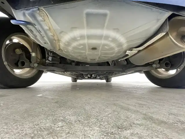 日産 ノート e－パワー メダリスト 千葉県 2017(平29)年 7.9万km シャイニングブルー 衝突軽減ブレーキ/レーンキープアシスト/社外7インチSDナビ/CD DVD SD BT フルセグ/バックカメラ/純正15インチアルミホイール/ハーフレザー/ドアバイザー/純正フロアマット/プッシュスタート/スマートキー/ETC