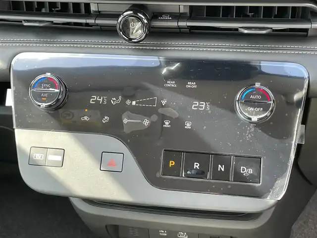 日産 セレナ e－パワー ハイウェイスター V 香川県 2025(令7)年 0.1千km プリズムホワイト 登録済み未使用車/日産インテリジェントモビリティ/・インテリジェント エマージェンシーブレーキ/・車線逸脱警報/・インテリジェント アラウンドビューモニター/・ハイビームアシスト/・車両接近通報装置/12.3インチカラーディスプレイモニター/・NissanConnectナビゲーションシステム/・車載通信ユニット/・Bluetooth/・フルセグTV/インテリジェント ルームミラー/ワイヤレス充電器/ETC2.0/前後ドライブレコーダー/電動スライドドア/クリアランスソナー/純正16インチアルミ/LEDヘッドライド/LEDフォグランプ/ワイヤレス充電器/革巻きステアリング/ステアリングリモコン/プッシュスタート/スマートキー