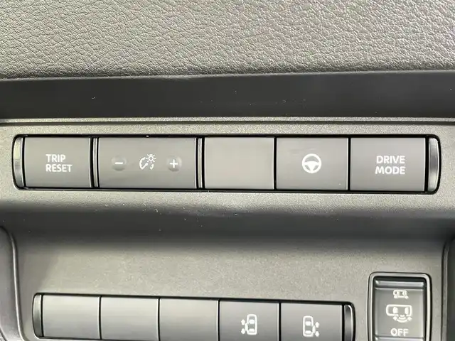 日産 セレナ e－パワー ハイウェイスター V 香川県 2025(令7)年 0.1千km プリズムホワイト 登録済み未使用車/日産インテリジェントモビリティ/・インテリジェント エマージェンシーブレーキ/・車線逸脱警報/・インテリジェント アラウンドビューモニター/・ハイビームアシスト/・車両接近通報装置/12.3インチカラーディスプレイモニター/・NissanConnectナビゲーションシステム/・車載通信ユニット/・Bluetooth/・フルセグTV/インテリジェント ルームミラー/ワイヤレス充電器/ETC2.0/前後ドライブレコーダー/電動スライドドア/クリアランスソナー/純正16インチアルミ/LEDヘッドライド/LEDフォグランプ/ワイヤレス充電器/革巻きステアリング/ステアリングリモコン/プッシュスタート/スマートキー