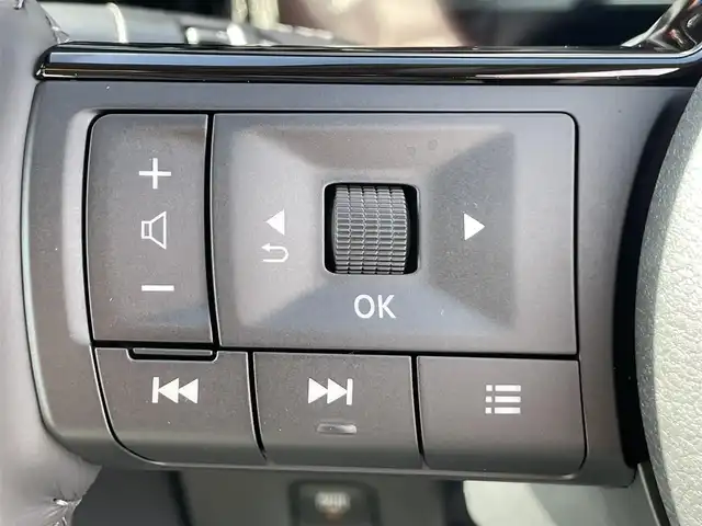 日産 セレナ e－パワー ハイウェイスター V 香川県 2025(令7)年 0.1千km プリズムホワイト 登録済み未使用車/日産インテリジェントモビリティ/・インテリジェント エマージェンシーブレーキ/・車線逸脱警報/・インテリジェント アラウンドビューモニター/・ハイビームアシスト/・車両接近通報装置/12.3インチカラーディスプレイモニター/・NissanConnectナビゲーションシステム/・車載通信ユニット/・Bluetooth/・フルセグTV/インテリジェント ルームミラー/ワイヤレス充電器/ETC2.0/前後ドライブレコーダー/電動スライドドア/クリアランスソナー/純正16インチアルミ/LEDヘッドライド/LEDフォグランプ/ワイヤレス充電器/革巻きステアリング/ステアリングリモコン/プッシュスタート/スマートキー