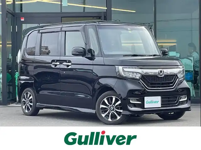 ホンダ Ｎ ＢＯＸ カスタム G L ホンダセンシング 東京都 2019(令1)年 3.5万km クリスタルブラックパール ホンダセンシング/・衝突軽減ブレーキ/・誤発進抑制機能/・アダプティブ・クルーズ・コントロール/・車線維持支援システム/・後方誤発進抑制機能/・オートハイビーム/純正ナビ　/・ＡＭ／ＦＭ／ＣＤ／ＤＶＤ/・フルセグＴＶ／Ｂｌｕｅｔｏｏｔｈ /両側パワースライドドア　/バックカメラ　/ＥＴＣ　/Ｄ／Ｎシートヒーター /エンジンスタートボタン/スマートキー/運転席用&助手席用i-SRSエアバッグシステム/ブラック塗装＋切削 14インチアルミホイール/充電用USBジャック/純正フロアマット