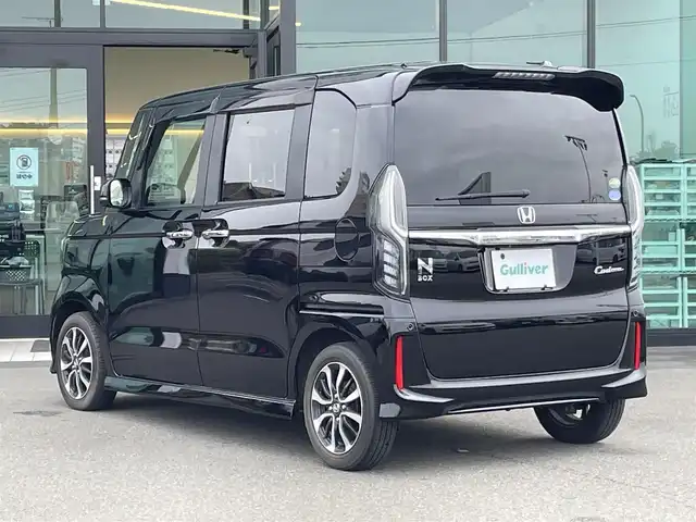 ホンダ Ｎ ＢＯＸ カスタム G L ホンダセンシング 東京都 2019(令1)年 3.5万km クリスタルブラックパール ホンダセンシング/・衝突軽減ブレーキ/・誤発進抑制機能/・アダプティブ・クルーズ・コントロール/・車線維持支援システム/・後方誤発進抑制機能/・オートハイビーム/純正ナビ　/・ＡＭ／ＦＭ／ＣＤ／ＤＶＤ/・フルセグＴＶ／Ｂｌｕｅｔｏｏｔｈ /両側パワースライドドア　/バックカメラ　/ＥＴＣ　/Ｄ／Ｎシートヒーター /エンジンスタートボタン/スマートキー/運転席用&助手席用i-SRSエアバッグシステム/ブラック塗装＋切削 14インチアルミホイール/充電用USBジャック/純正フロアマット