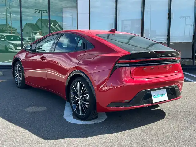 トヨタ プリウス Z 岐阜県 2023(令5)年 1.2万km エモーショナルレッドⅡ 登録時走行距離11444km/全方位カメラ/純正ディスプレイオーディオ/フルセグＴＶ/バックカメラ/ワイヤレス充電/ステアリングヒーター/レザーシート/シートヒーター/エアシート/パワーシート/トヨタセーフティセンス/純正オプションスピーカー/ＥＴＣ２，０/クルーズコントロール/レーンキープアシスト/プッシュスタート/スマートキー/禁煙車/LEDヘッドライト/オートライト/フォグランプ/純正アルミホイール/純正フロアマット/前後コーナーセンサー/衝突被害軽減システム