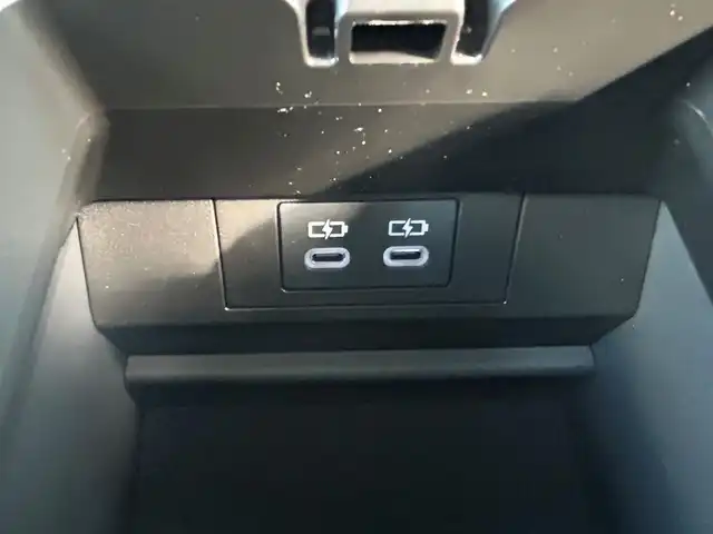 トヨタ プリウス Z 岐阜県 2023(令5)年 1.2万km エモーショナルレッドⅡ 登録時走行距離11444km/全方位カメラ/純正ディスプレイオーディオ/フルセグＴＶ/バックカメラ/ワイヤレス充電/ステアリングヒーター/レザーシート/シートヒーター/エアシート/パワーシート/トヨタセーフティセンス/純正オプションスピーカー/ＥＴＣ２，０/クルーズコントロール/レーンキープアシスト/プッシュスタート/スマートキー/禁煙車/LEDヘッドライト/オートライト/フォグランプ/純正アルミホイール/純正フロアマット/前後コーナーセンサー/衝突被害軽減システム