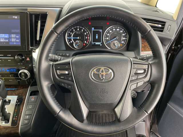 トヨタ アルファード X 愛知県 2021(令3)年 2.1万km グラファイトM トヨタセーフティセンス/純正9型ディズプレイオーディオ　ナビ機能なし/フリップダウンモニター/片側パワースライド/レーダークルーズコントロール/バックカメラ/コーナーセンサー/純正アルミホイール/ＥＴＣ/LEDヘッドライト/リアオートエアコン/レーンキープアシスト/オートマチックハイビーム/フルセグ/Bluetooth/ドライブレコーダー/ステアリングスイッチ/スマートキー/プッシュスタート