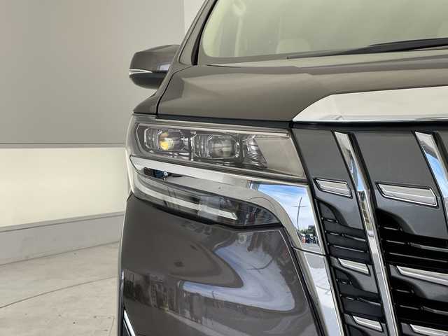 トヨタ アルファード X 愛知県 2021(令3)年 2.1万km グラファイトM トヨタセーフティセンス/純正9型ディズプレイオーディオ　ナビ機能なし/フリップダウンモニター/片側パワースライド/レーダークルーズコントロール/バックカメラ/コーナーセンサー/純正アルミホイール/ＥＴＣ/LEDヘッドライト/リアオートエアコン/レーンキープアシスト/オートマチックハイビーム/フルセグ/Bluetooth/ドライブレコーダー/ステアリングスイッチ/スマートキー/プッシュスタート