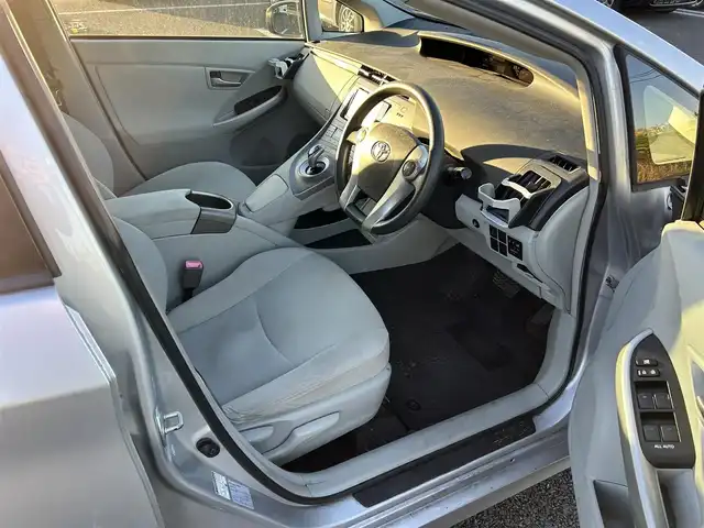 トヨタ プリウス S 宮城県 2012(平24)年 19.9万km シルバーM 純正SDナビ/（NSCT-W61）/ワンセグTV/バックカメラ/ETC/スマートキー/オートライト/純正フロアマット/社外15インチアルミホイール