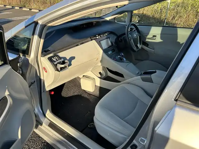 トヨタ プリウス S 宮城県 2012(平24)年 19.9万km シルバーM 純正SDナビ/（NSCT-W61）/ワンセグTV/バックカメラ/ETC/スマートキー/オートライト/純正フロアマット/社外15インチアルミホイール