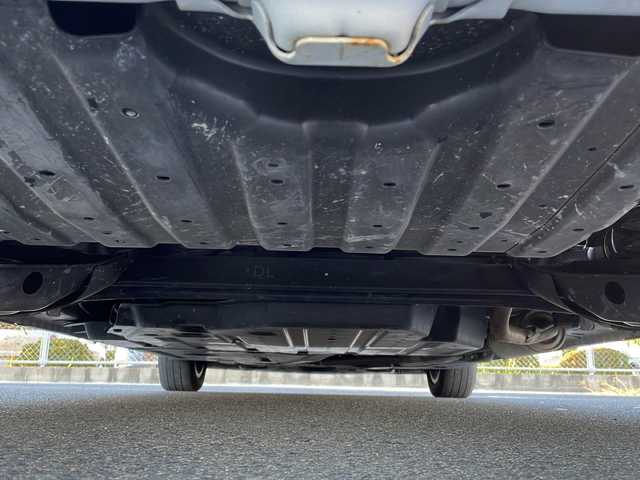 ホンダ フリード＋ ハイブリット G ブラックスタイル 山口県 2023(令5)年 3.6万km プラチナホワイトパール 純正メモリナビ/・フルセグテレビ/・Bluetooth/・DVD再生/・USB入力/・ipod/バックカメラ/ホンダセンシング/・アダプティブクルーズコントロール/・衝突軽減ブレーキ/・誤発進抑制制御/・歩行者事故低減ステアリング/・路外逸脱抑制機能/・車線維持支援システム/・先行車発進お知らせ機能/・標識認識機能/アダプティブコーナリングライト/純正LEDヘッドライト/純正フロアマット/両側オートスライドドア/シートヒーター/スマートキー/スペアキー有