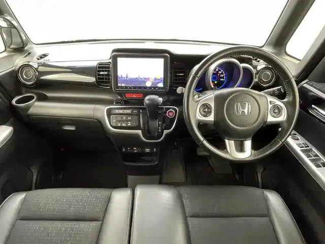 ホンダ Ｎ ＢＯＸ カスタム ターボ SSパッケージ 熊本県 2017(平29)年 6.9万km プレミアムホワイトパールⅡ 禁煙車/ワンオーナー/純正9インチナビ（ＣＤ・ＤＶＤ・フルセグ・ＢＴ・ＳＤ）/バックカメラ　/ビルトインＥＴＣ　/両側パワースライドドア　/クルーズコントロール　/衝突軽減ブレーキ　/横滑り防止　/前席シートヒーター　/純正フロアマット/純正１５インチAW/オートライト　/LEDヘッドライト/スマートキー/プッシュスタート/スペアキー1本/保証書/取扱説明書