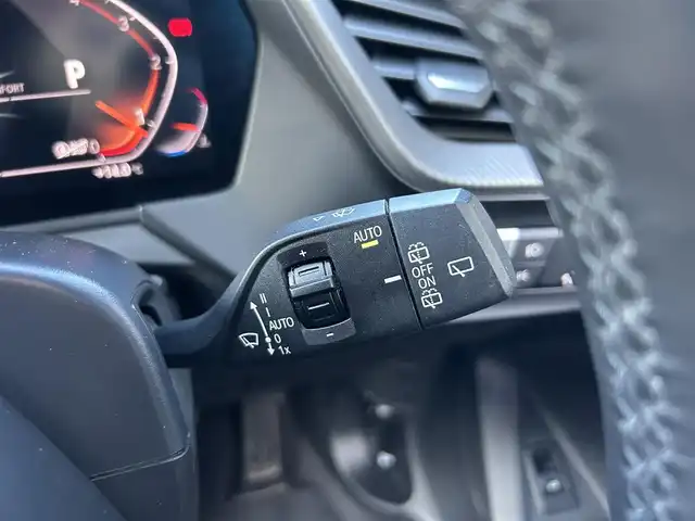 ＢＭＷ ＢＭＷ １１８ｄ Mスポーツ EDジョイ+ 石川県 2020(令2)年 6.4万km 白 コンフォートパッケージ/純正ナビ/バックカメラ/ETC/前後ドライブレコーダー/アダプティブクルーズコントロール/ブラインドスポットモニター/ドライビングアシスト/パワーバックドア/パワーシート/シートメモリー/アンチロック・ブレーキ・システム/衝突被害軽減システム/横滑り防止装置/前後コーナーセンサー/レーンキープアシスト/盗難防止装置/パーキングアシスト/アイドリングストップ/LEDヘッドライト/純正アルミホイール/スマートキー