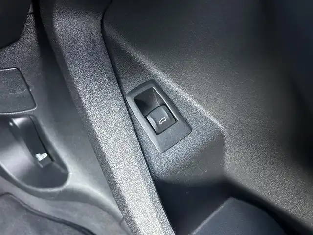 ＢＭＷ ＢＭＷ １１８ｄ Mスポーツ EDジョイ+ 石川県 2020(令2)年 6.4万km 白 コンフォートパッケージ/純正ナビ/バックカメラ/ETC/前後ドライブレコーダー/アダプティブクルーズコントロール/ブラインドスポットモニター/ドライビングアシスト/パワーバックドア/パワーシート/シートメモリー/アンチロック・ブレーキ・システム/衝突被害軽減システム/横滑り防止装置/前後コーナーセンサー/レーンキープアシスト/盗難防止装置/パーキングアシスト/アイドリングストップ/LEDヘッドライト/純正アルミホイール/スマートキー