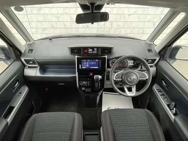 トヨタ ルーミー カスタムG 福岡県 2023(令5)年 2万km ブラックマイカメタリック 純正７型ＳＤナビ(フルセグＴＶ/ＣＤ/ＤＶＤ/ＢＴ) 全方位カメラ トヨタセーフティー レーダークルコン コーナーセンサー 両側パワースライドドア ETC　オートホールド USBポート 純正フロアマット 純正アルミホイール プッシュスタート スマートキー