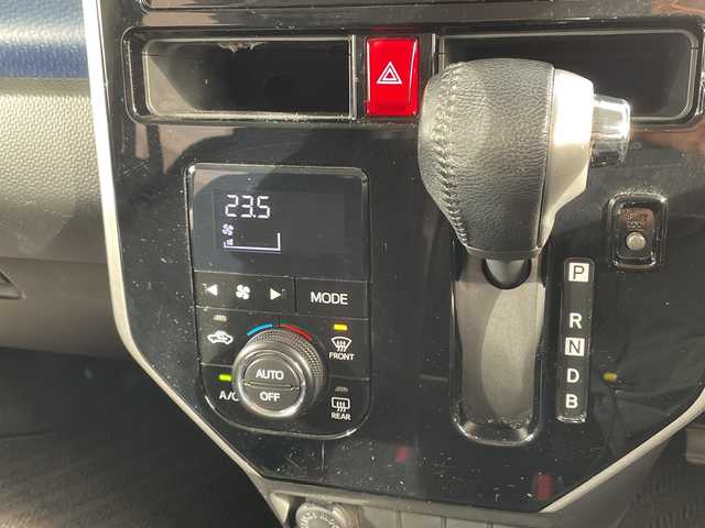 トヨタ タンク カスタムG－T 愛知県 2018(平30)年 3万km パールホワイトⅢ スマートアシストII/SDナビ/両側パワースライドドア/コーナーセンサー/純正アルミホイール/LEDヘッドライト/オートマチックハイビーム/ドライブレコーダー/衝突軽減システム/フルセグ/CD DVD/Bluetooth/ステアリングスイッチ/スマートキー/プッシュスタート