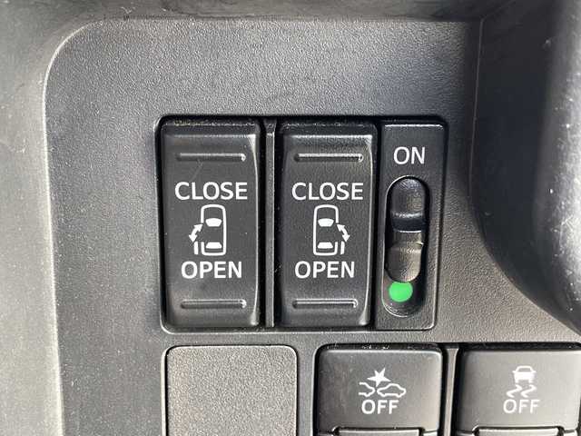 トヨタ タンク カスタムG－T 愛知県 2018(平30)年 3万km パールホワイトⅢ スマートアシストII/SDナビ/両側パワースライドドア/コーナーセンサー/純正アルミホイール/LEDヘッドライト/オートマチックハイビーム/ドライブレコーダー/衝突軽減システム/フルセグ/CD DVD/Bluetooth/ステアリングスイッチ/スマートキー/プッシュスタート