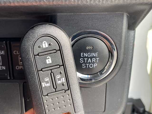 トヨタ タンク カスタムG－T 愛知県 2018(平30)年 3万km パールホワイトⅢ スマートアシストII/SDナビ/両側パワースライドドア/コーナーセンサー/純正アルミホイール/LEDヘッドライト/オートマチックハイビーム/ドライブレコーダー/衝突軽減システム/フルセグ/CD DVD/Bluetooth/ステアリングスイッチ/スマートキー/プッシュスタート