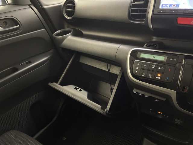 ホンダ Ｎ ＢＯＸ G Lパッケージ 宮崎県 2016(平28)年 10.2万km クリスタルブラックパール 純正ナビ/Bluetooth/ワンセグＴＶ　/ＣＤ　/ＦＭ／ＡＭ/バックカメラ/片側パワースライドドア/ドライブレコーダー（前、後）/アイドリングストップ/横滑り防止機能/スペアキー　/ハンドルリモコン/ＥＴＣ　/電動格納ミラー