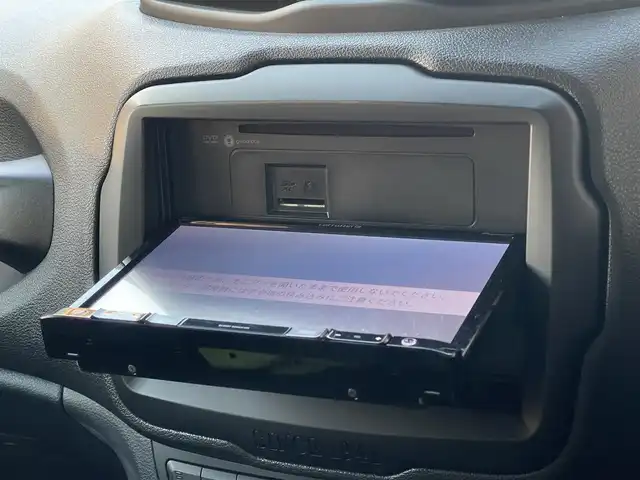 クライスラー・ジープ ジープ レネゲード リミテッド 山梨県 2018(平30)年 5.8万km アンヴィルクリアコート 社外８インチナビ　/純正ＤＡ積込　/フルセグ　/Ｂカメラ　/ＢＴ　/ＣＤ　/ＤＶＤ　/黒革　/Ｐシート　/シートヒーター　/ＡＣＣ/ＢＳＡ　/ＬＫＡ　/ＥＴＣ　/ＨＩＤヘッドライト　/Ａライト　/スマートキー