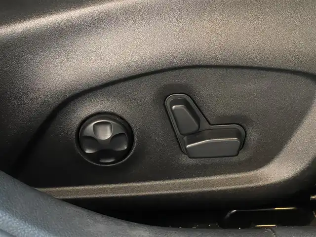 クライスラー・ジープ ジープ レネゲード リミテッド 山梨県 2018(平30)年 5.8万km アンヴィルクリアコート 社外８インチナビ　/純正ＤＡ積込　/フルセグ　/Ｂカメラ　/ＢＴ　/ＣＤ　/ＤＶＤ　/黒革　/Ｐシート　/シートヒーター　/ＡＣＣ/ＢＳＡ　/ＬＫＡ　/ＥＴＣ　/ＨＩＤヘッドライト　/Ａライト　/スマートキー