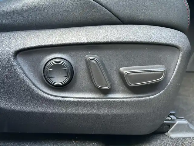 トヨタ ＲＡＶ４ アドベンチャー オフロードPKG 福島県 2021(令3)年 8万km スーパーホワイトⅡ ワンオーナー/衝突回避支援パッケージ/・プリクラッシュセーフティ/・レーントレーシングアシストポート/・レーダークルーズコントロール/・オートマチックハイビーム/・ロードサインアシスト/純正ディスプレイオーディオ/・Bluetooth/・バックカメラ/運転席パワーシート/レザーシート/・前席シートヒーター/・前席エアシート/スマートキー/・プッシュスタート/・スペアキー/LEDヘッドライト/・オートハイビーム/・オートライト/・フォグランプ/本革巻きステアリング/・ステアリングヒーター/・ステアリングリモコン/ビルトインETC 2.0/前方ドライブレコーダー/純正AW+夏タイヤ車載/取扱説明書/新車時保証書