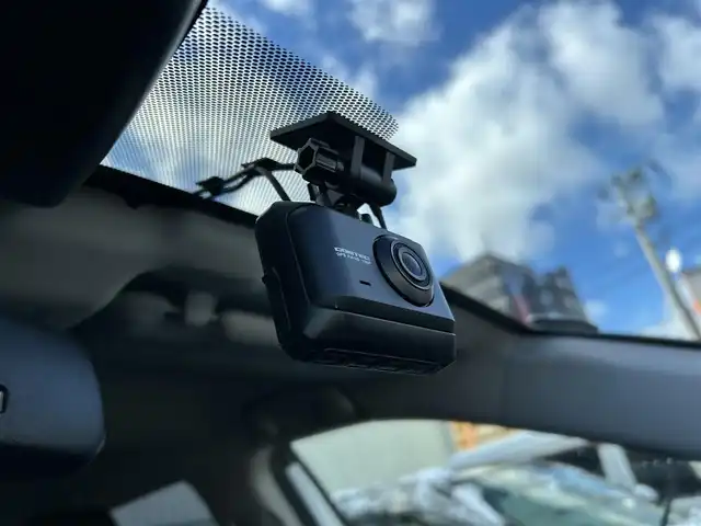 トヨタ ＲＡＶ４ アドベンチャー オフロードPKG 福島県 2021(令3)年 8万km スーパーホワイトⅡ ワンオーナー/衝突回避支援パッケージ/・プリクラッシュセーフティ/・レーントレーシングアシストポート/・レーダークルーズコントロール/・オートマチックハイビーム/・ロードサインアシスト/純正ディスプレイオーディオ/・Bluetooth/・バックカメラ/運転席パワーシート/レザーシート/・前席シートヒーター/・前席エアシート/スマートキー/・プッシュスタート/・スペアキー/LEDヘッドライト/・オートハイビーム/・オートライト/・フォグランプ/本革巻きステアリング/・ステアリングヒーター/・ステアリングリモコン/ビルトインETC 2.0/前方ドライブレコーダー/純正AW+夏タイヤ車載/取扱説明書/新車時保証書