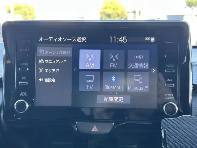 トヨタ ヤリス ハイブリッド Z 群馬県 2021(令3)年 3.3万km ホワイトパールクリスタルシャイン 純正8インチディスプレイオーディオ/(FM/AM/TV/BT/AppleCarPlay/AndroidAuto)/GRエアロ/バックカメラ/ETC2.0/前後ドラレコ（TZ-D205W）/トヨタセーフティセンス/・オートライト/・オートハイビーム/・プリクラッシュセーフティ/・クルーズコントロール/・レーンキープアシスト/前後コーナーセンサー/ステアリングスイッチ/シートヒーター/電動格納ミラー/ドライブモード/EVモード/スマートキー/LEDヘッドライト/純正フロアマット