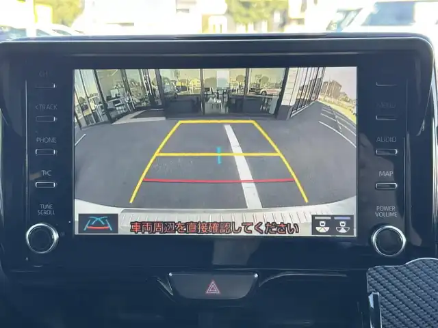 トヨタ ヤリス ハイブリッド Z 群馬県 2021(令3)年 3.3万km ホワイトパールクリスタルシャイン 純正8インチディスプレイオーディオ/(FM/AM/TV/BT/AppleCarPlay/AndroidAuto)/GRエアロ/バックカメラ/ETC2.0/前後ドラレコ（TZ-D205W）/トヨタセーフティセンス/・オートライト/・オートハイビーム/・プリクラッシュセーフティ/・クルーズコントロール/・レーンキープアシスト/前後コーナーセンサー/ステアリングスイッチ/シートヒーター/電動格納ミラー/ドライブモード/EVモード/スマートキー/LEDヘッドライト/純正フロアマット