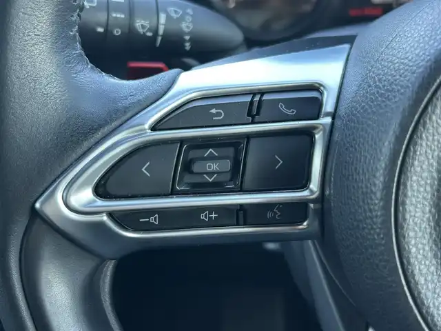 トヨタ ヤリス ハイブリッド Z 群馬県 2021(令3)年 3.3万km ホワイトパールクリスタルシャイン 純正8インチディスプレイオーディオ/(FM/AM/TV/BT/AppleCarPlay/AndroidAuto)/GRエアロ/バックカメラ/ETC2.0/前後ドラレコ（TZ-D205W）/トヨタセーフティセンス/・オートライト/・オートハイビーム/・プリクラッシュセーフティ/・クルーズコントロール/・レーンキープアシスト/前後コーナーセンサー/ステアリングスイッチ/シートヒーター/電動格納ミラー/ドライブモード/EVモード/スマートキー/LEDヘッドライト/純正フロアマット