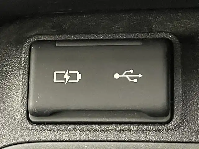 トヨタ シエンタ ハイブリッド Z 道央・札幌 2022(令4)年 5.4万km ブラック ・４WD/・寒冷地仕様/・純正コネクティッドナビ/　フルセグ/BT/ＵＳＢ/ＡｐｐｌｅＣａｒＰｌａｙ/ＡｎｄｒｏｉｄＡｕｔｏ/・ビルトインＥＴＣ/・社外ドライブレコーダー前方録画（DRV-240）/・パノラミックビューモニター/・両側パワースライドドア/・ワイパーデアイサー/・レーダークルーズコントロール/・横滑り防止装置/・前後コーナーセンサー/・オートマチックハイビーム/・LEDヘッドライト/・レーンキープアシスト/・オートライト/・トヨタセーフティセンス/　PCS/LDA/PDA/RCTA/PKSB/RSA/・スマートキー/・プッシュスタート/・保証書あり/・１００V充電/・純正フロアマット/・前席シートヒーター/・ステアリングヒーター/・スチールホイール15インチ＋キャップ・夏タイヤ/・オートリトラクタブルミラー/・ドアバイザー/・２列目サンシェード/・社外AW15インチ夏タイヤ積込