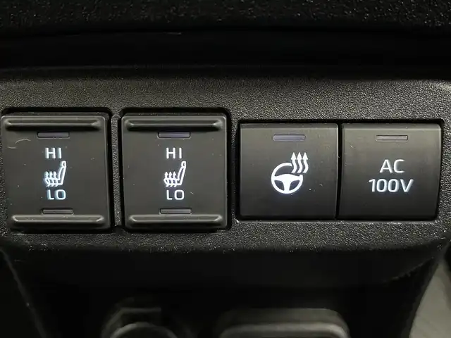 トヨタ シエンタ ハイブリッド Z 道央・札幌 2022(令4)年 5.4万km ブラック ・４WD/・寒冷地仕様/・純正コネクティッドナビ/　フルセグ/BT/ＵＳＢ/ＡｐｐｌｅＣａｒＰｌａｙ/ＡｎｄｒｏｉｄＡｕｔｏ/・ビルトインＥＴＣ/・社外ドライブレコーダー前方録画（DRV-240）/・パノラミックビューモニター/・両側パワースライドドア/・ワイパーデアイサー/・レーダークルーズコントロール/・横滑り防止装置/・前後コーナーセンサー/・オートマチックハイビーム/・LEDヘッドライト/・レーンキープアシスト/・オートライト/・トヨタセーフティセンス/　PCS/LDA/PDA/RCTA/PKSB/RSA/・スマートキー/・プッシュスタート/・保証書あり/・１００V充電/・純正フロアマット/・前席シートヒーター/・ステアリングヒーター/・スチールホイール15インチ＋キャップ・夏タイヤ/・オートリトラクタブルミラー/・ドアバイザー/・２列目サンシェード/・社外AW15インチ夏タイヤ積込