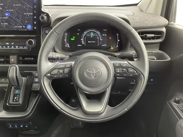 トヨタ シエンタ ハイブリッド Z 道央・札幌 2022(令4)年 5.4万km ブラック ・４WD/・寒冷地仕様/・純正コネクティッドナビ/　フルセグ/BT/ＵＳＢ/ＡｐｐｌｅＣａｒＰｌａｙ/ＡｎｄｒｏｉｄＡｕｔｏ/・ビルトインＥＴＣ/・社外ドライブレコーダー前方録画（DRV-240）/・パノラミックビューモニター/・両側パワースライドドア/・ワイパーデアイサー/・レーダークルーズコントロール/・横滑り防止装置/・前後コーナーセンサー/・オートマチックハイビーム/・LEDヘッドライト/・レーンキープアシスト/・オートライト/・トヨタセーフティセンス/　PCS/LDA/PDA/RCTA/PKSB/RSA/・スマートキー/・プッシュスタート/・保証書あり/・１００V充電/・純正フロアマット/・前席シートヒーター/・ステアリングヒーター/・スチールホイール15インチ＋キャップ・夏タイヤ/・オートリトラクタブルミラー/・ドアバイザー/・２列目サンシェード/・社外AW15インチ夏タイヤ積込